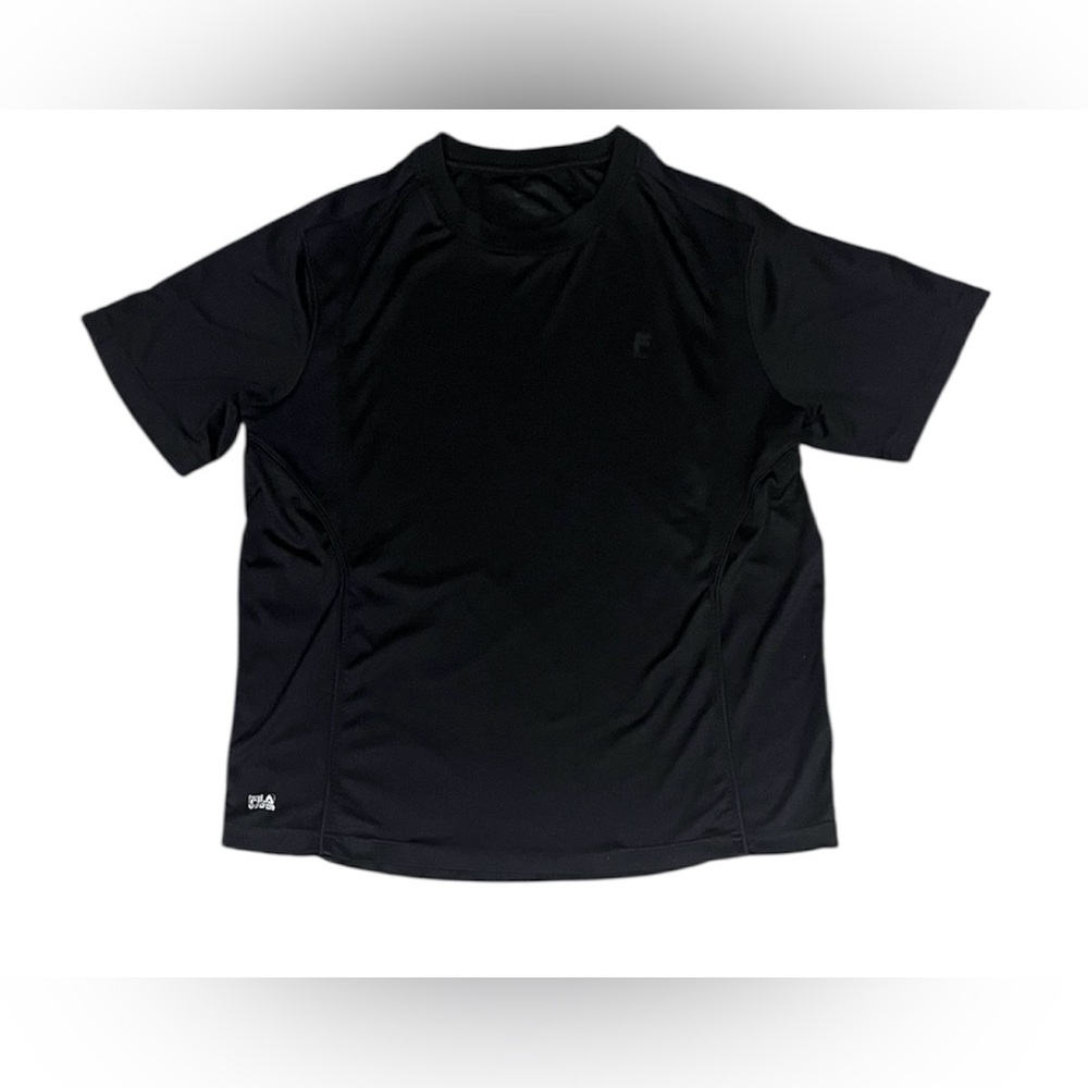 Menβsβ Fila Size L/XL Black Athletic Short Sleeve T Shirt.